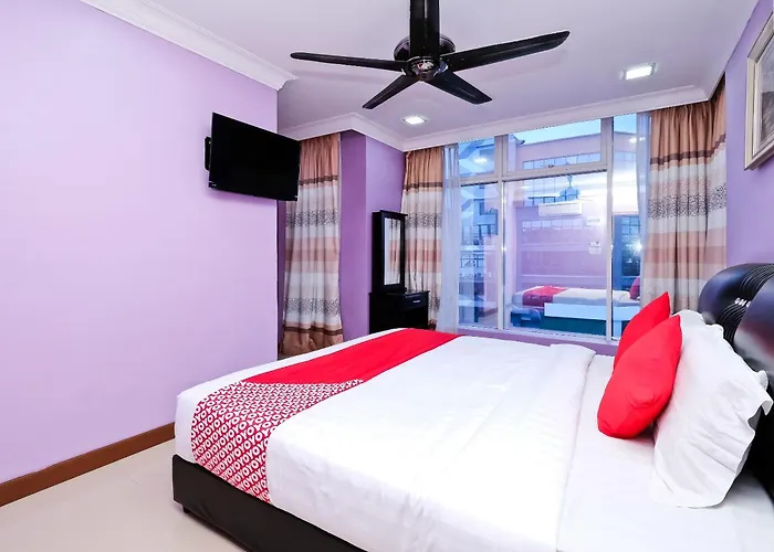 Oyo 714 Arina Hotel