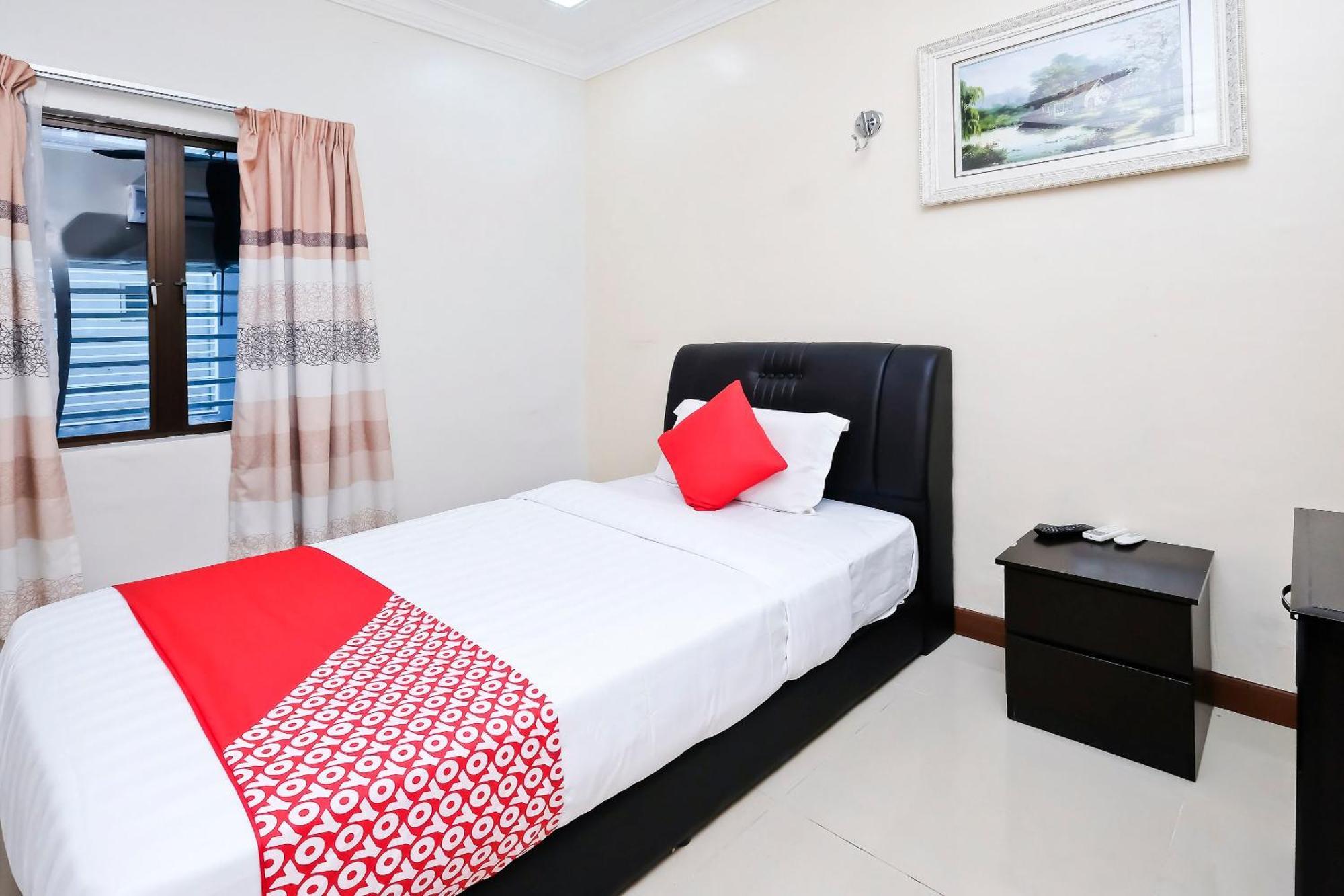 Hotel Oyo 714 Arina