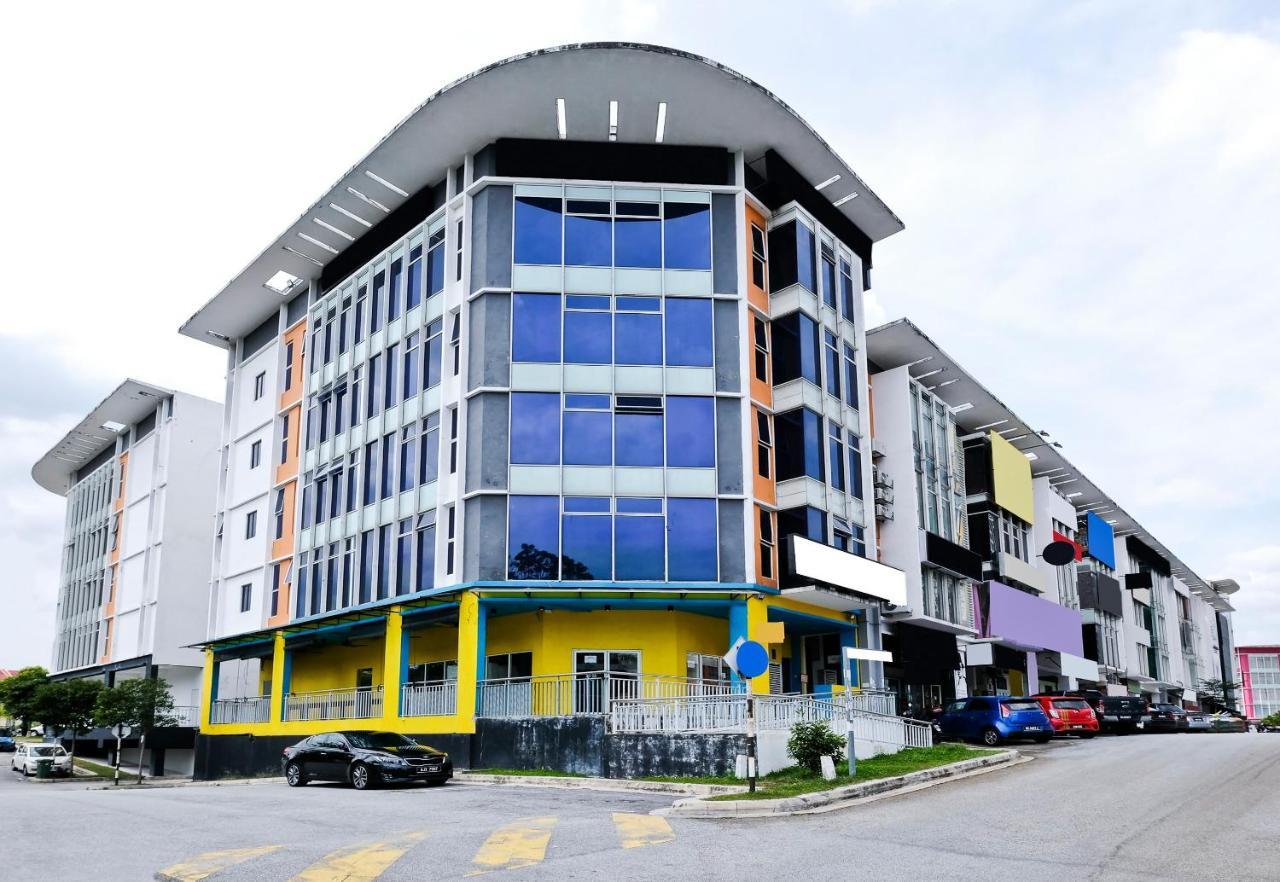 Arina At Bangi